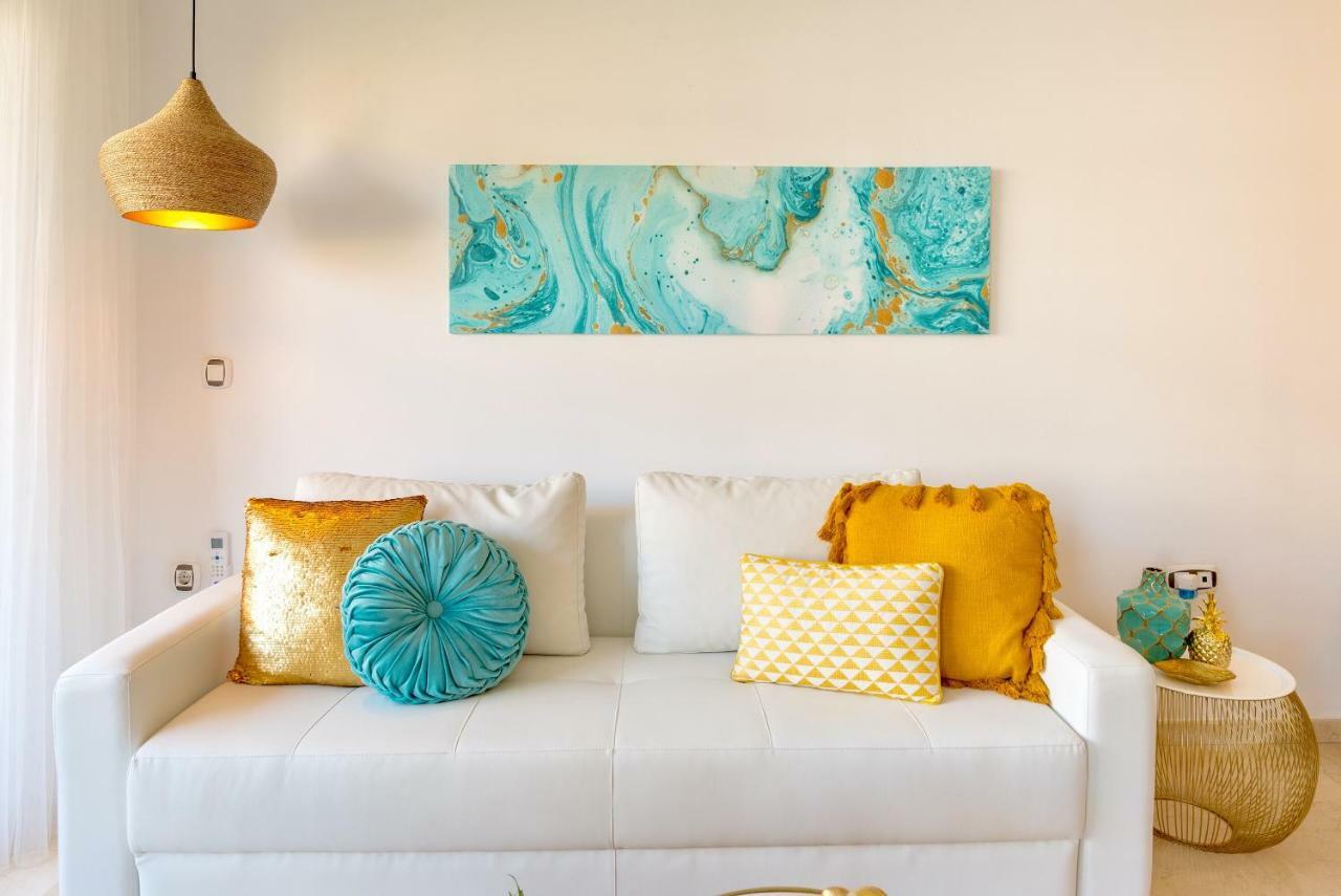 Charming Apartment On The Beach - Pool And Parking Málaga Extérieur photo