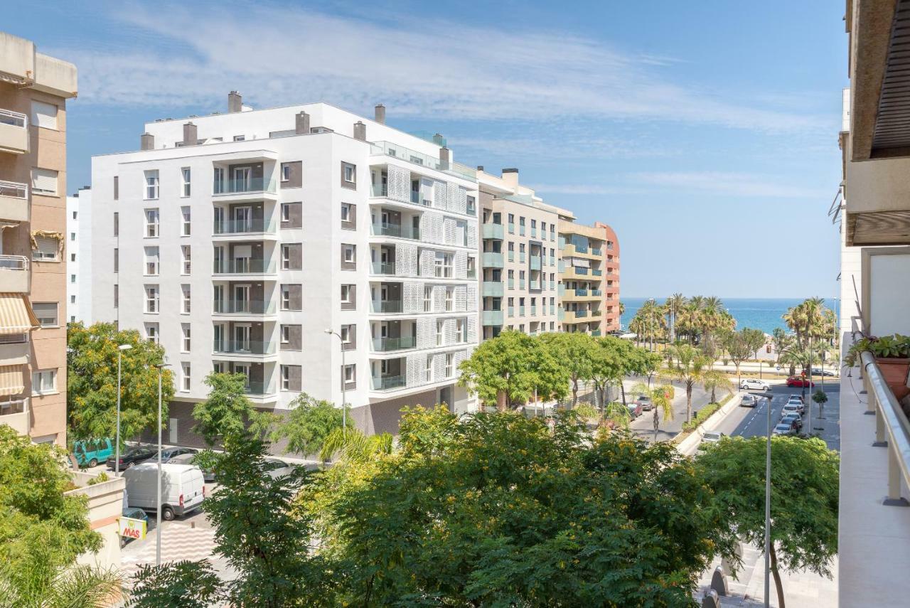 Charming Apartment On The Beach - Pool And Parking Málaga Extérieur photo